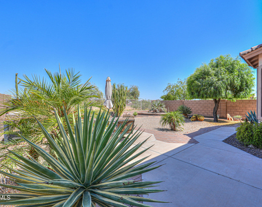21563 N Greenway Road - Photo Thumbnail 31