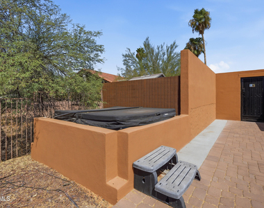 10643 N Indian Wells Drive - Photo Thumbnail 45