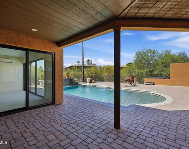10643 N Indian Wells Drive - Photo Thumbnail 40