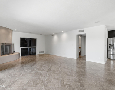10643 N Indian Wells Drive - Photo Thumbnail 8