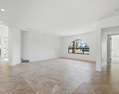 10643 N Indian Wells Drive - Photo Thumbnail 32