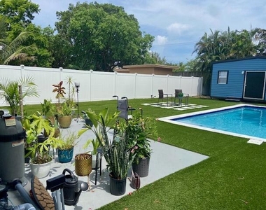 1528 Ne 32nd Street - Photo Thumbnail 23