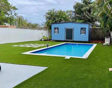 1528 Ne 32nd Street - Photo Thumbnail 27