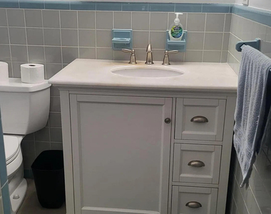 1528 Ne 32nd Street - Photo Thumbnail 11