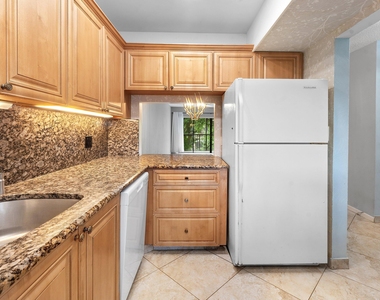 3605 S Ocean Boulevard - Photo Thumbnail 5