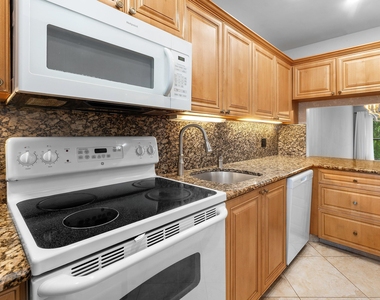 3605 S Ocean Boulevard - Photo Thumbnail 6