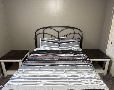 5943 S 248th Drive - Photo Thumbnail 22