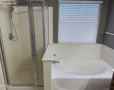 5943 S 248th Drive - Photo Thumbnail 18