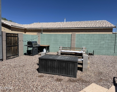 15511 N 170th Lane - Photo Thumbnail 10