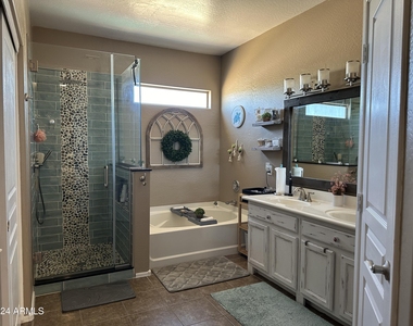 15511 N 170th Lane - Photo Thumbnail 18