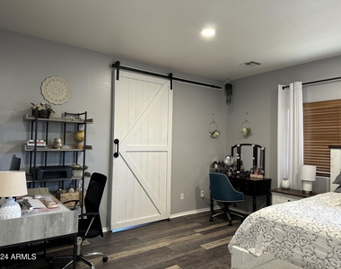 15511 N 170th Lane - Photo Thumbnail 20