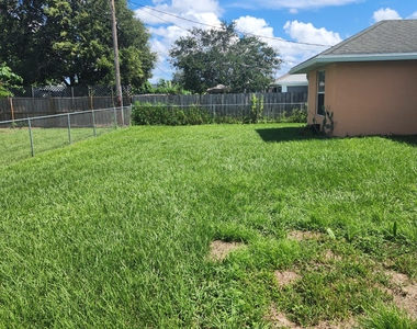 425 Sw Mccomb Avenue - Photo Thumbnail 14