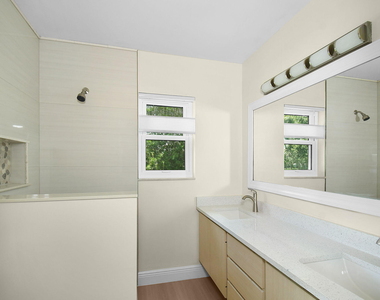2442 Sw Danbury Lane - Photo Thumbnail 31