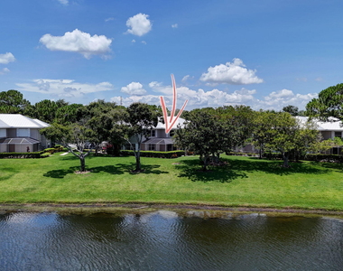 2442 Sw Danbury Lane - Photo Thumbnail 38