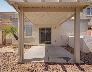 8777 W Dahlia Drive - Photo Thumbnail 31