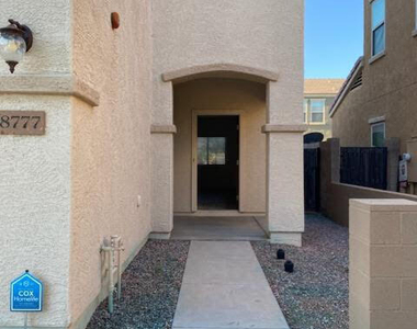 8777 W Dahlia Drive - Photo Thumbnail 14