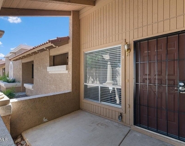 330 W Tonopah Drive - Photo Thumbnail 1