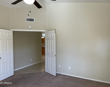 8949 W Kathleen Road - Photo Thumbnail 8