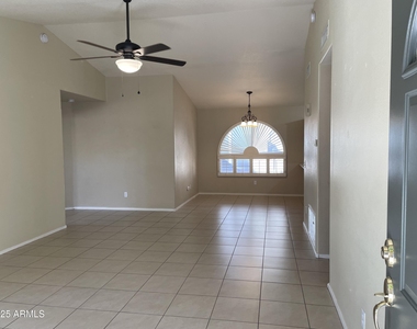 8949 W Kathleen Road - Photo Thumbnail 3