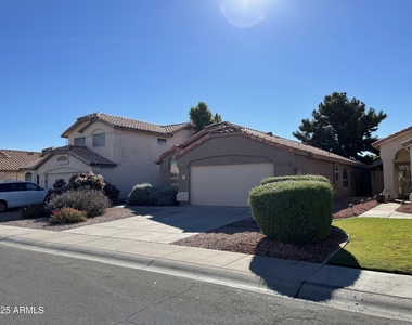 8949 W Kathleen Road - Photo Thumbnail 1