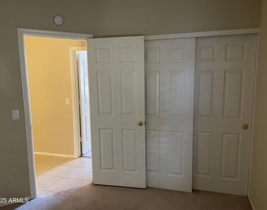 8949 W Kathleen Road - Photo Thumbnail 20