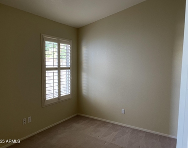 8949 W Kathleen Road - Photo Thumbnail 19
