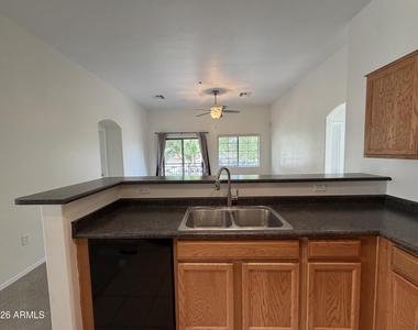 2727 N Price Road - Photo Thumbnail 3