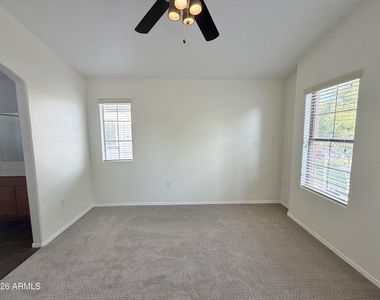 2727 N Price Road - Photo Thumbnail 16