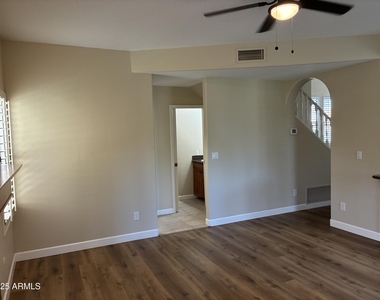 11851 N 91st Place - Photo Thumbnail 10
