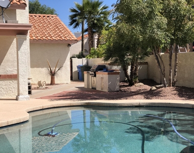 16226 S 37th Way - Photo Thumbnail 46