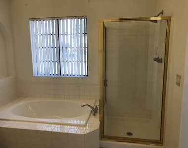 16226 S 37th Way - Photo Thumbnail 28