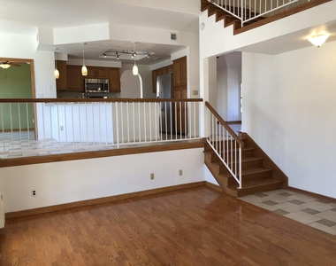 16226 S 37th Way - Photo Thumbnail 13