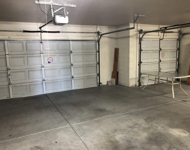 16226 S 37th Way - Photo Thumbnail 18