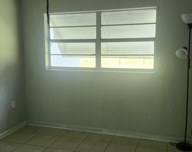 3751 Nw 36th Street - Photo Thumbnail 14