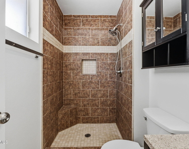 250 E Park Avenue - Photo Thumbnail 24
