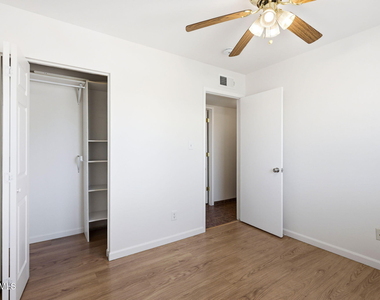 250 E Park Avenue - Photo Thumbnail 20