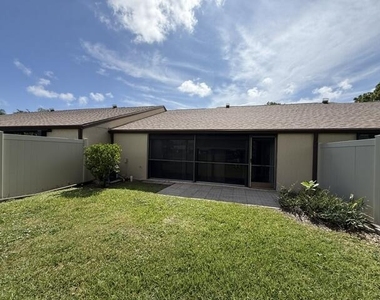 1028 Green Pine Boulevard - Photo Thumbnail 27