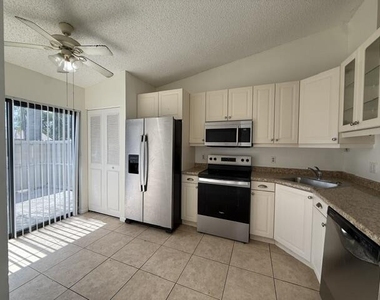 1028 Green Pine Boulevard - Photo Thumbnail 22