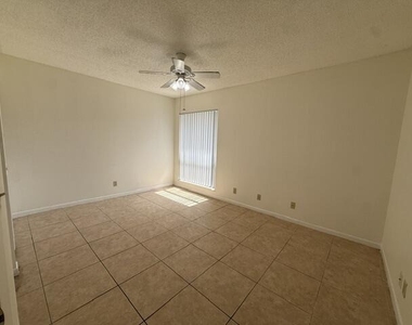 1028 Green Pine Boulevard - Photo Thumbnail 19