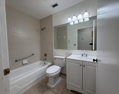 1028 Green Pine Boulevard - Photo Thumbnail 24