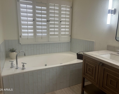 7272 E Gainey Ranch Road - Photo Thumbnail 36