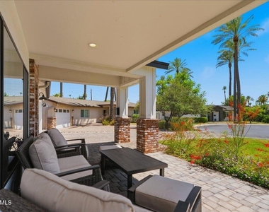 4214 E Turney Avenue - Photo Thumbnail 4