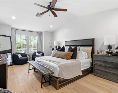 4214 E Turney Avenue - Photo Thumbnail 19