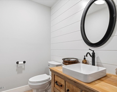 4214 E Turney Avenue - Photo Thumbnail 18