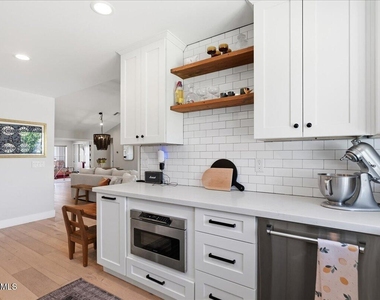 4214 E Turney Avenue - Photo Thumbnail 17