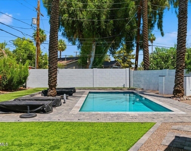 4214 E Turney Avenue - Photo Thumbnail 36