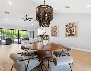 4214 E Turney Avenue - Photo Thumbnail 7