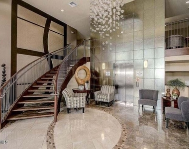 945 E Playa Del Norte Drive - Photo Thumbnail 17