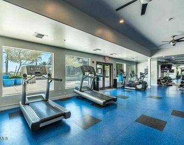 945 E Playa Del Norte Drive - Photo Thumbnail 30