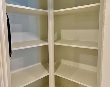 945 E Playa Del Norte Drive - Photo Thumbnail 2